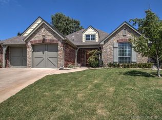 2917 N Hickory Ave, Broken Arrow, OK 74012