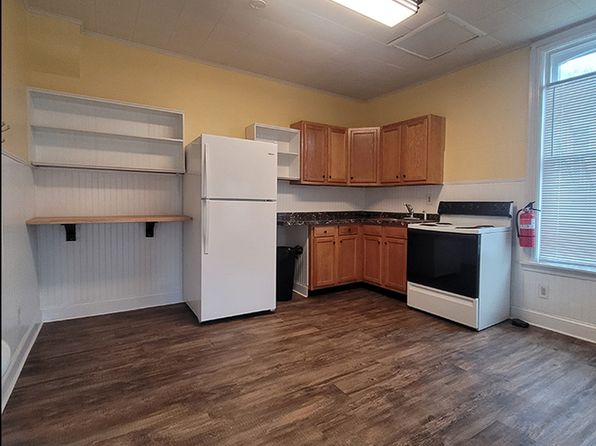 575 Locust St APT 3
