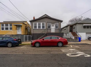 1442 45th Street image 1 of 25