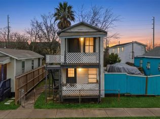 3913 Winnie St, Galveston, TX 77550
