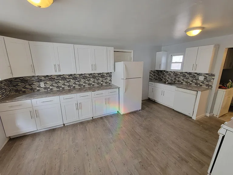 532 Chestnut Ave — Photo 2