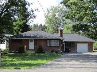 6055 Tonawanda Creek Rd, Lockport, NY 14094