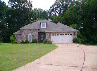 118 Autumnwood Cv, Batesville, MS 38606