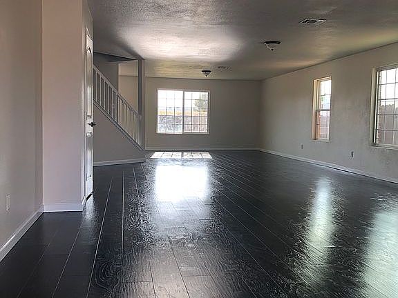2nd image of 920 Canary Dr