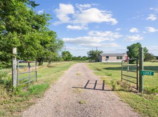 1302 Highland Park Way, China Spring, TX 76633