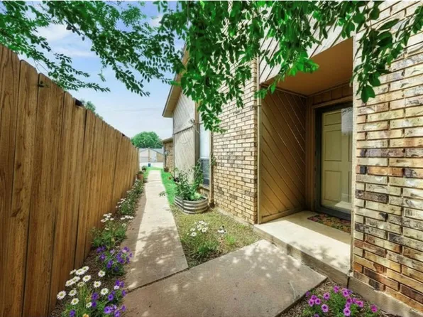 1030 Pruett Dr, Edmond, OK 73003