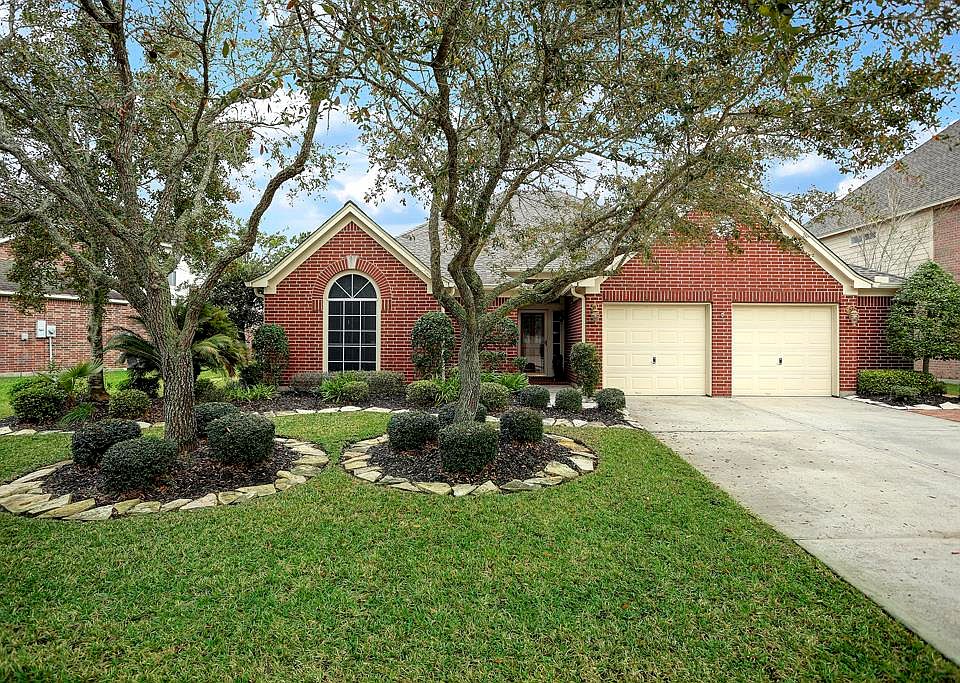 1st image of 2829 Creek Bend Dr