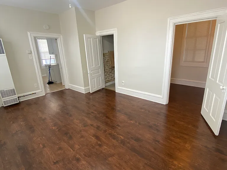 3213 S Parnell Ave #2R — Photo 7