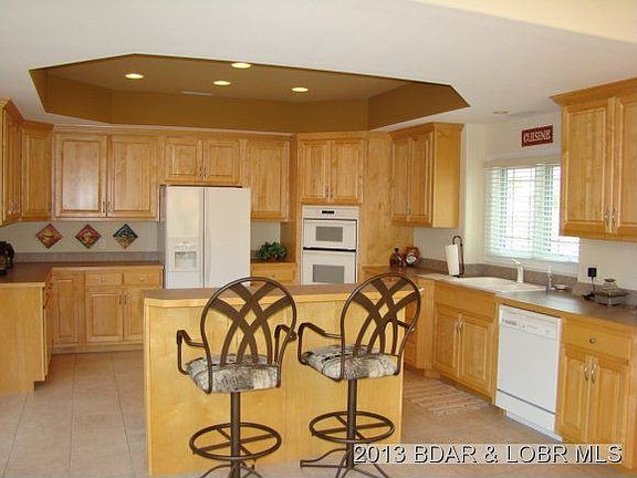 4th image of 12 Greystone Ct