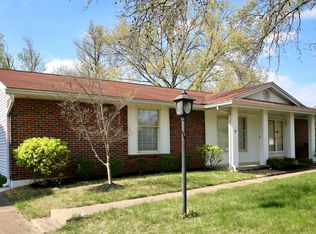 811 Dutch Mill Dr, Ballwin, MO 63011