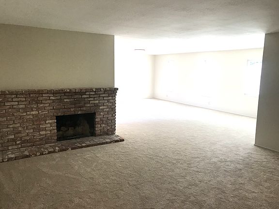 2nd image of 353 Redwood Ave