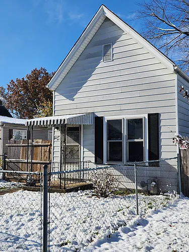 1110 Oakley St Photo 1