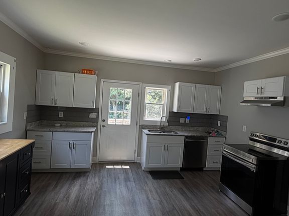 5th image of 71 Valley St NW