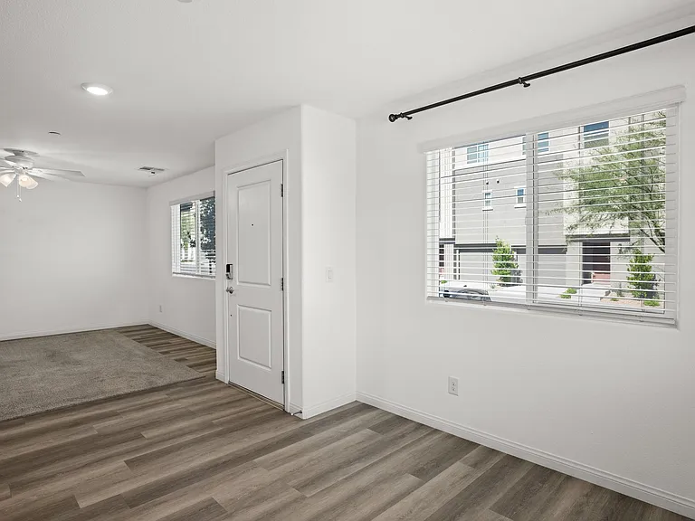 2841 Brilliant Aurora Ln #5 — Photo 14