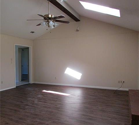 3rd image of 4608 Waycrest Dr