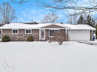 5092 Mobile Dr, Flint, MI 48507
