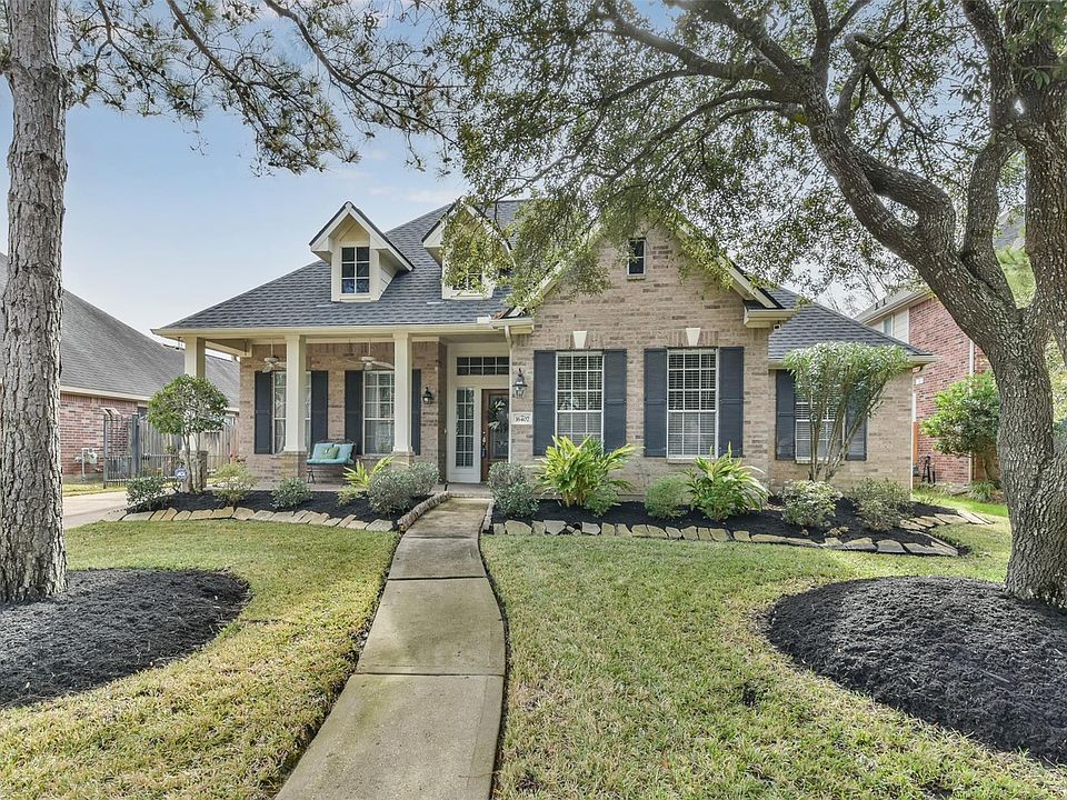 1st image of 16407 Cretian Point Ct