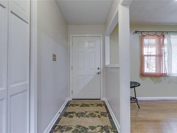 5th image of 8411 Burn Ct
