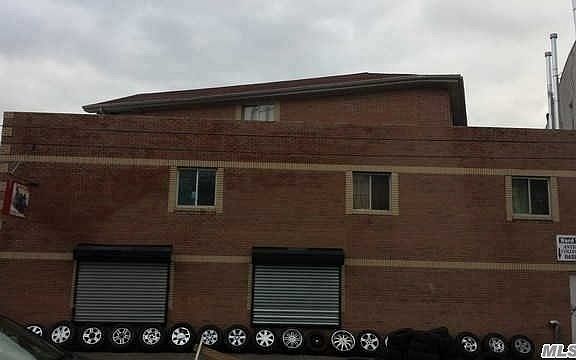 4th image of 58 Vermont St #1