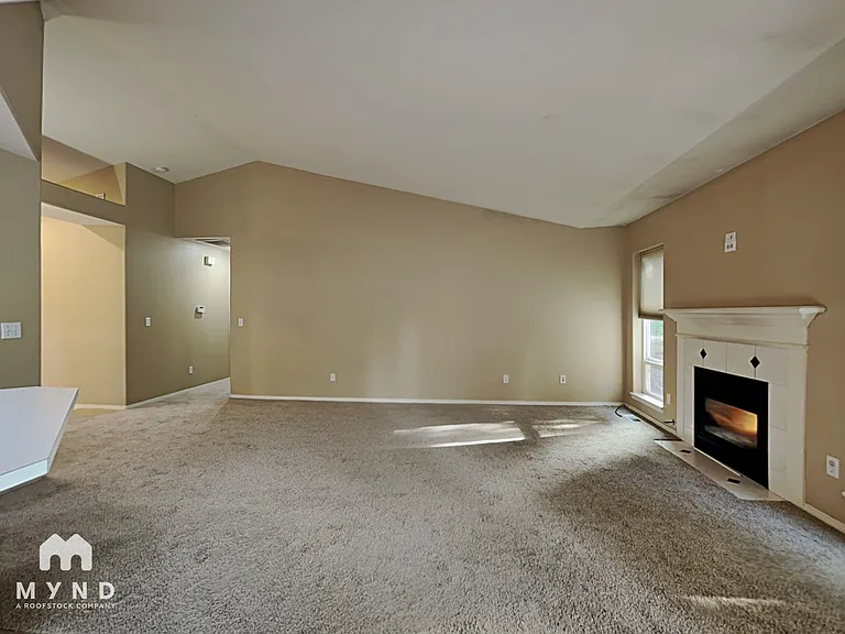 15308 SW Highpoint Dr — Photo 2