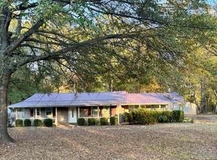 50 Cherry St, Locust Grove, AR 72550