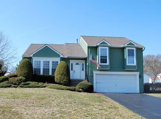 39 Marc Dr, Howell, NJ 07731