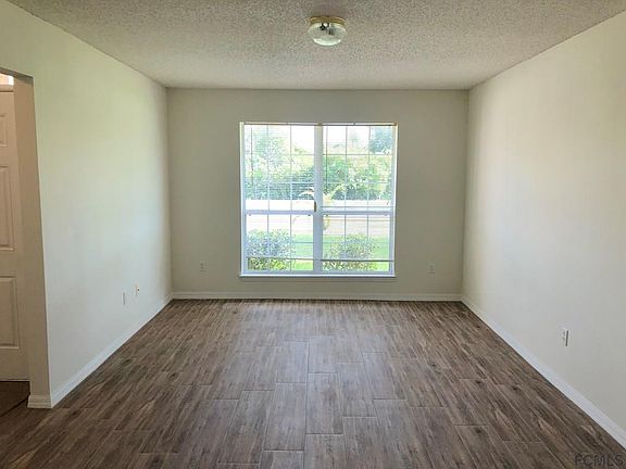 4th image of 44 Louisiana Dr