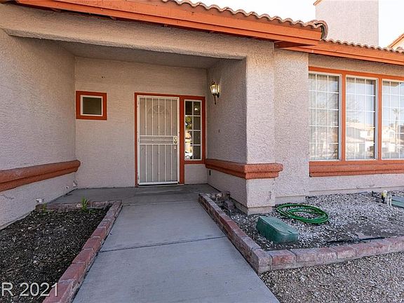 3rd image of 3801 W Red Coach Ave