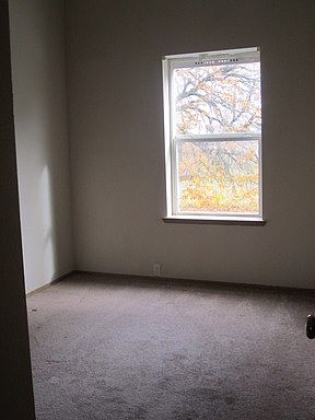 4th image of 321 S 3rd St APT 203