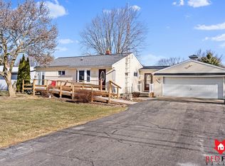 6049 Freedom Ln, Flint, MI 48506