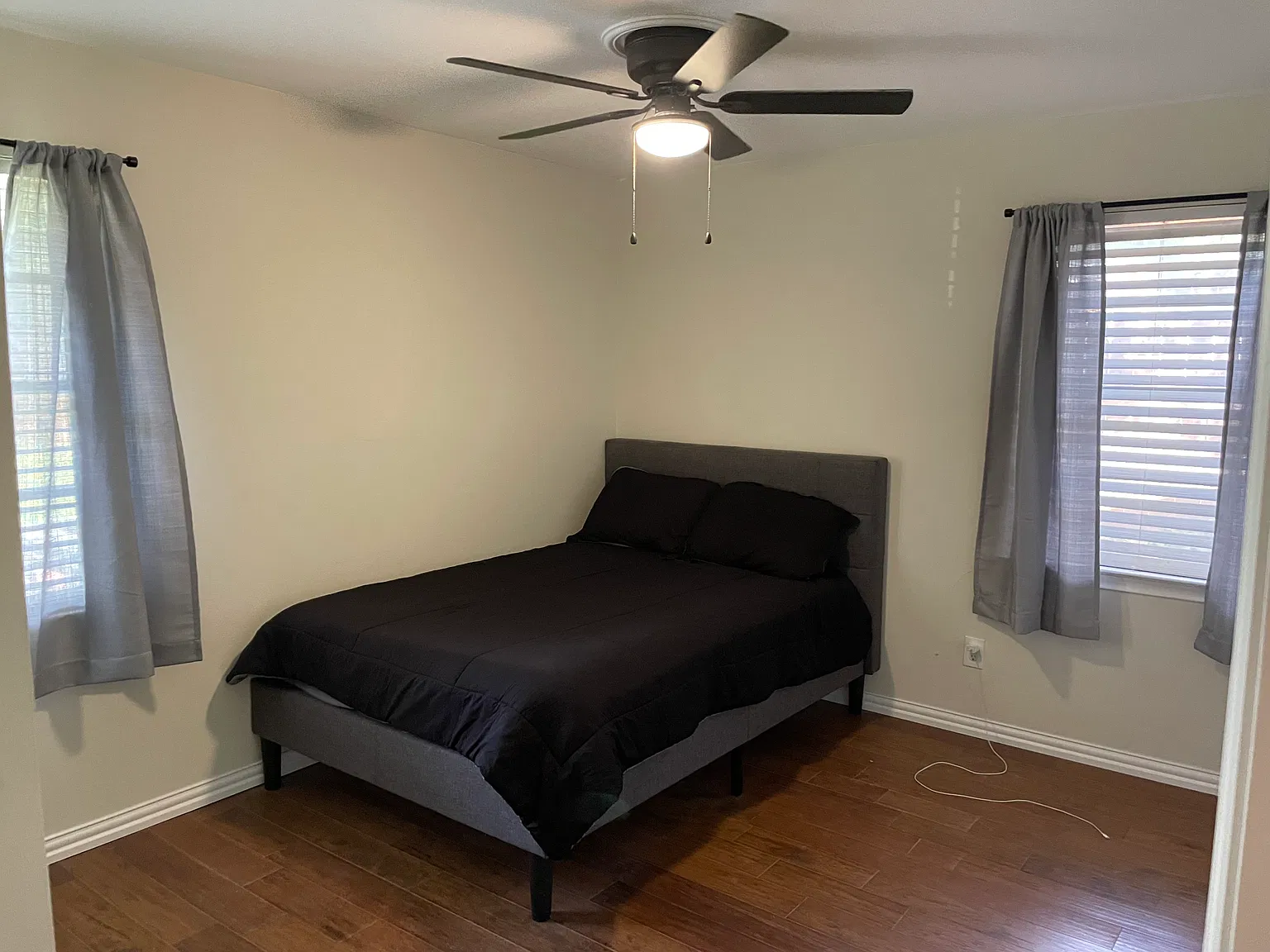 3 bed, 1850 sqft, $900 — Photo 3