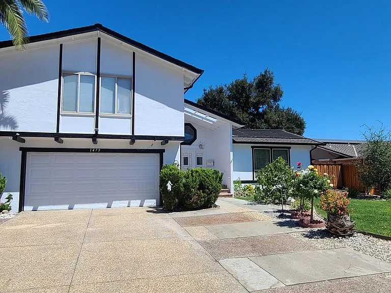 1479 Redmond Ave — Photo 2