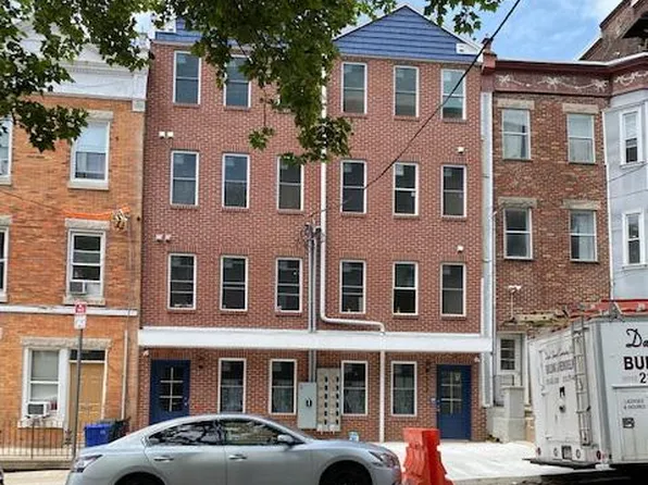 112 S 43rd St #5, Philadelphia, PA 19104