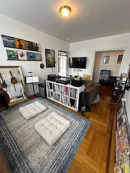 Rented by FRESH SPACES NYC