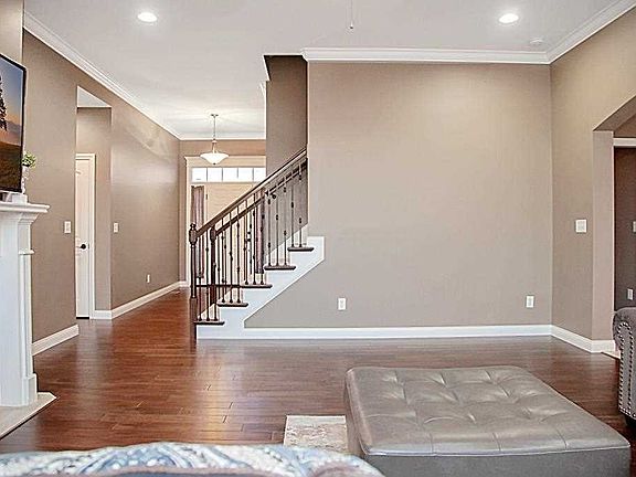 4th image of 2918 Courtz Ct