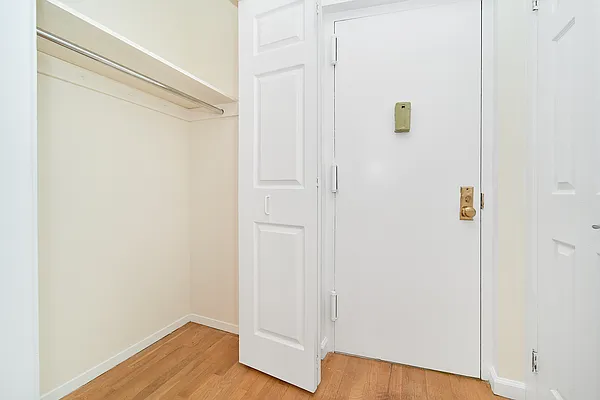 Rented by Living New York | media 14