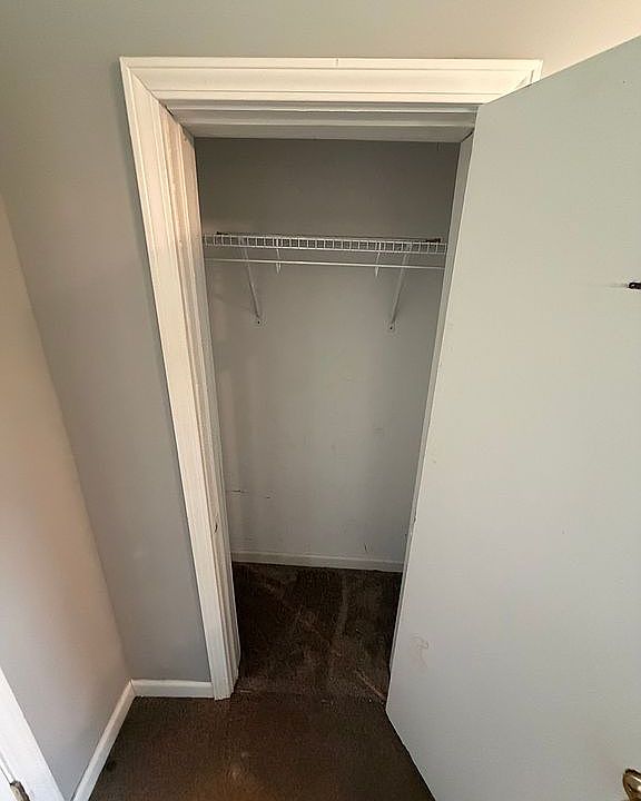 Closet in bedroom 1