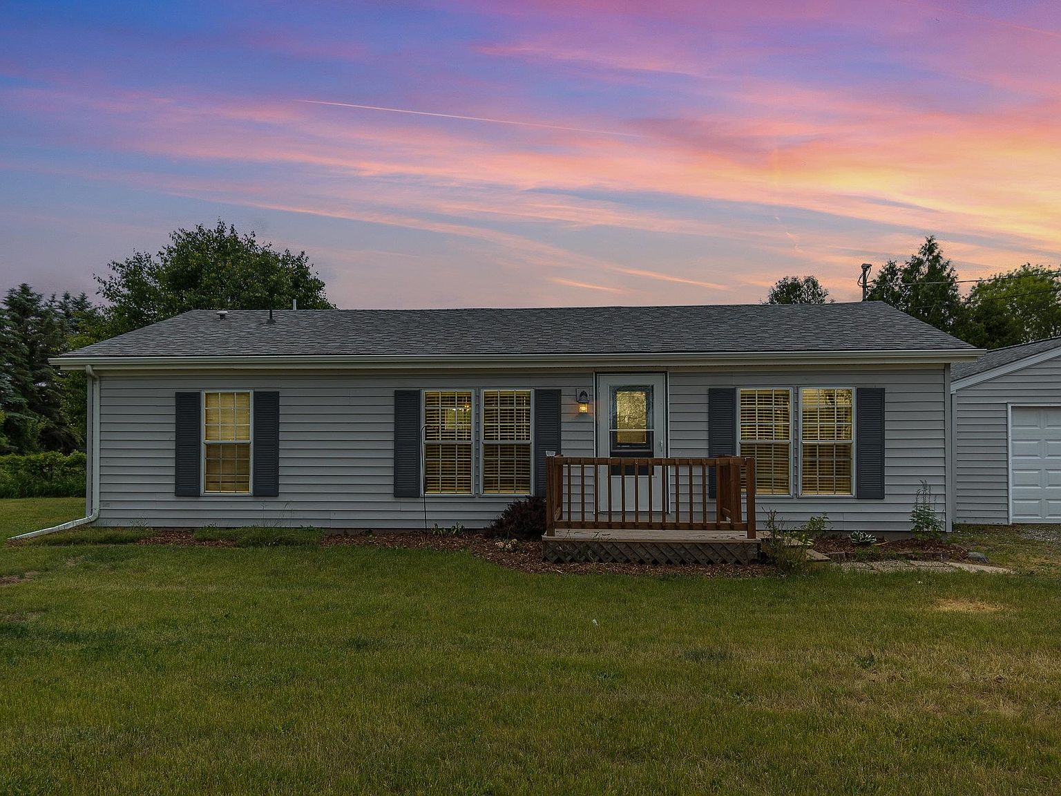 1460 Eleven Mile Rd, Auburn, MI 48611 Zillow