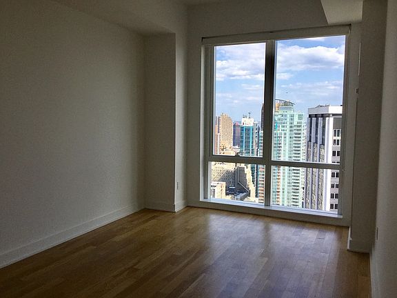 5th image of 885 6th Ave APT 47B