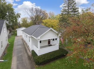 1213 Lawe St, Green Bay, WI 54301