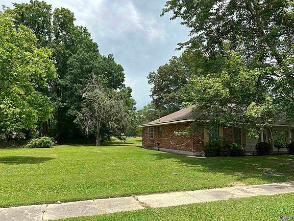 3rd image of 1365 Eagle Dr