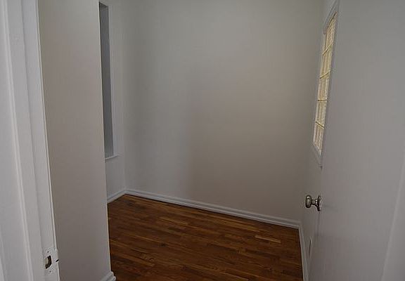 4th image of 91 E 3rd St APT 5