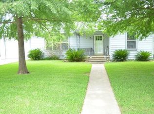 805 N Avenue H, Elgin, TX 78621