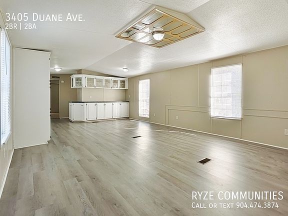 4th image of 3405 Duane Ave