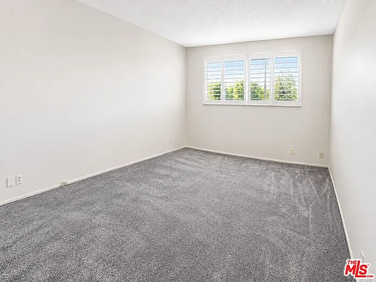 3320 Griffith Park Blvd #7 — Photo 4