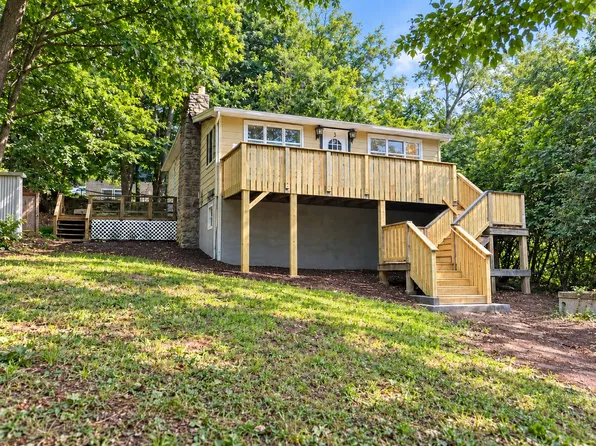 3 Valley Trl, Monroe, NY 10950