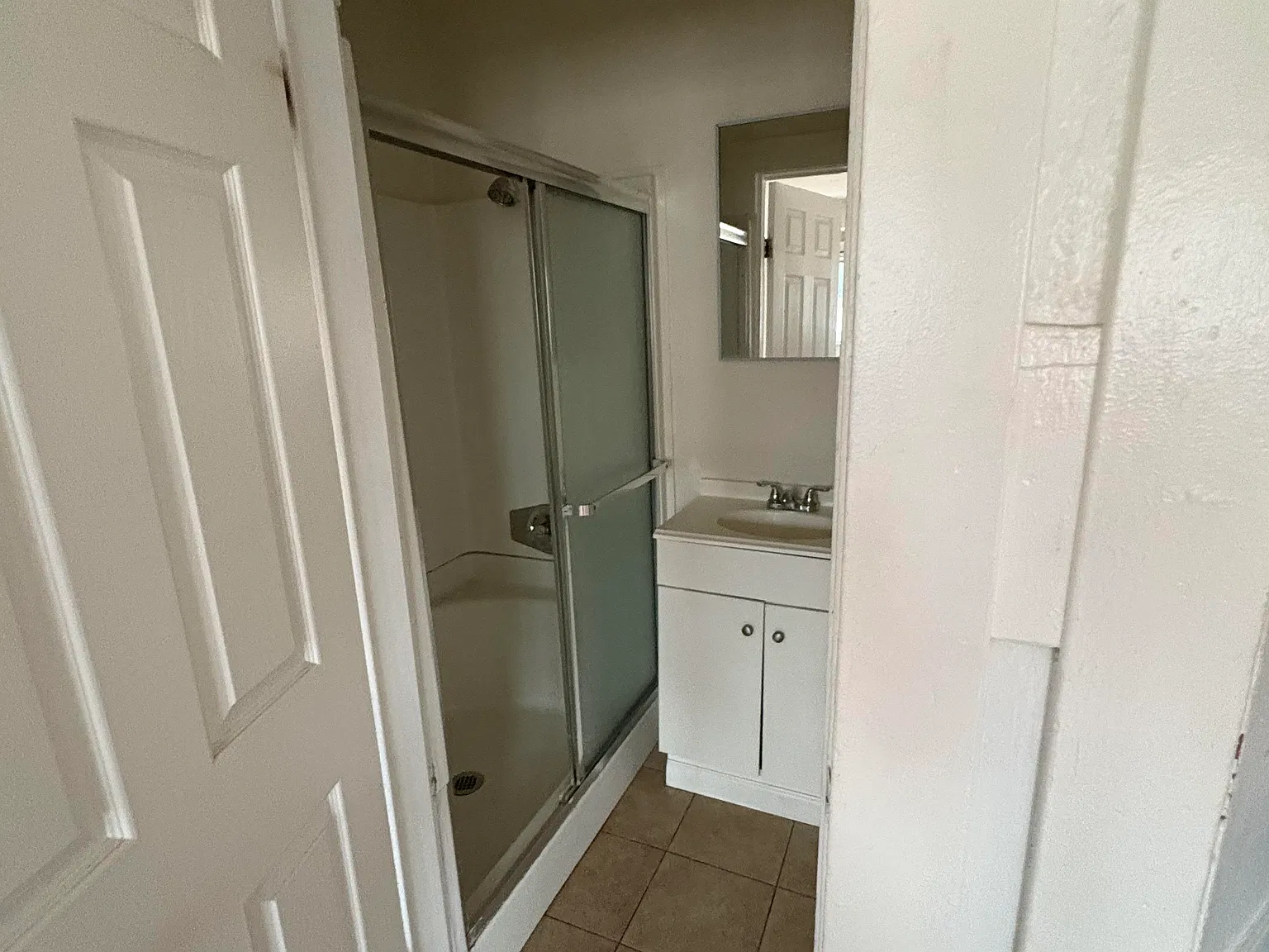 2 bed, 820 sqft, $1,850 — Photo 4
