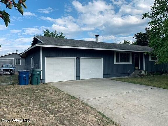 2nd image of 2320 N Baldy Way