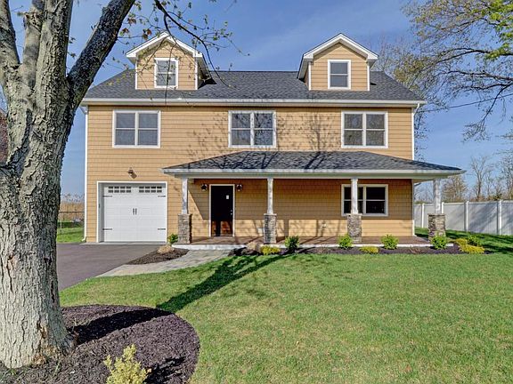 3rd image of 654 Bray Ave