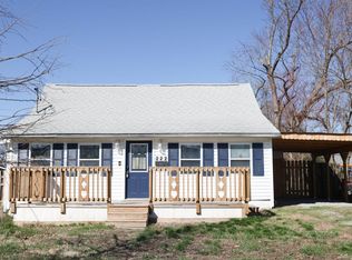 222 Dobson St, Carterville, IL 62918